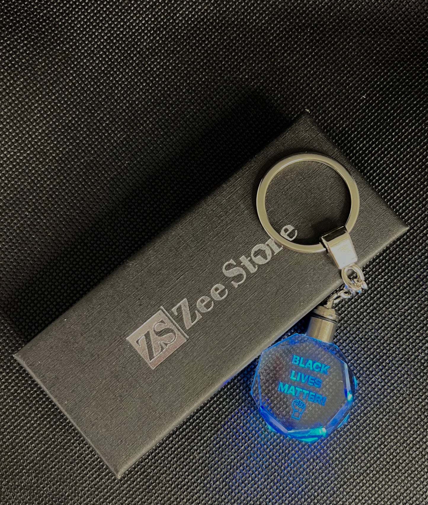 Agahu D - Black lives matter key chain made of K9 crystal with LED light