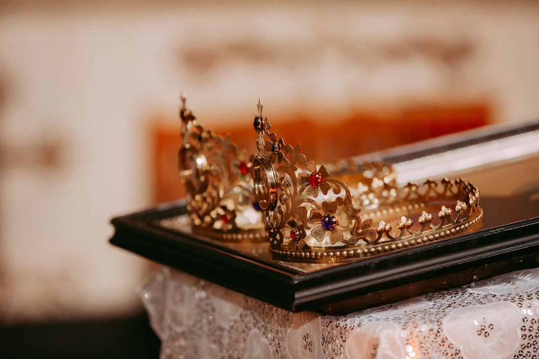 The Influence of African Royalty on Modern Fashion; from Ancient Kingdoms to Runway Trends - Zee Store