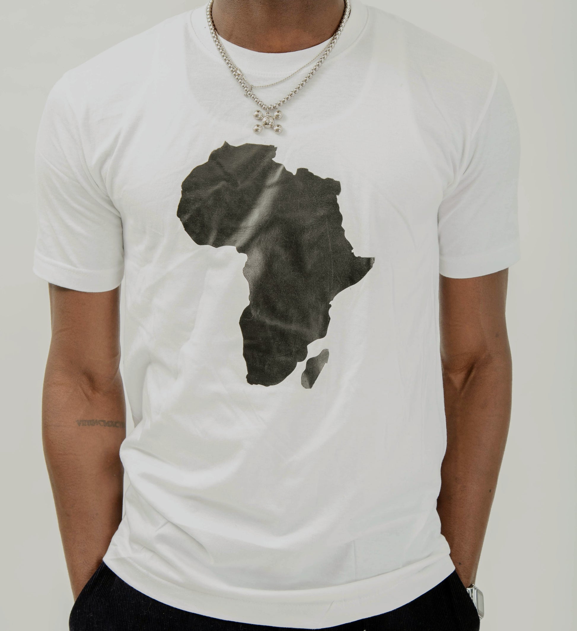 Model Tobi in Yabara African Map Unisex Tshirt (Front view)