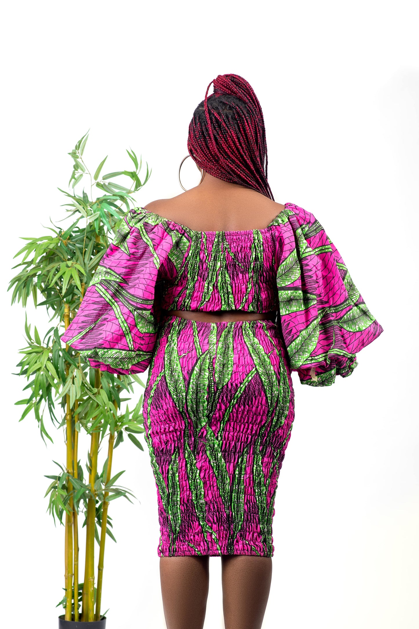 Are you looking for a fashionable way to add a little flair to your wardrobe? This stretchy African print skirt set will do the trick! You'll be sure to turn heads with this beauty whether you pair the set together or wear the pieces separately.  Set is named after the Ghanaian dance style; Azonto.    100% Ankara wax cotton